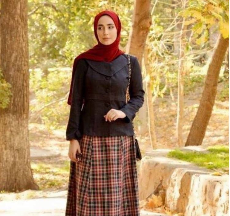 تیپ پاییزی دخترانه ۱۴۰۲ در استایلهای زیبا و جذاب تیپ پاییزی دخترانه ۱۴۰۲ در استایلهای زیبا و جذاب