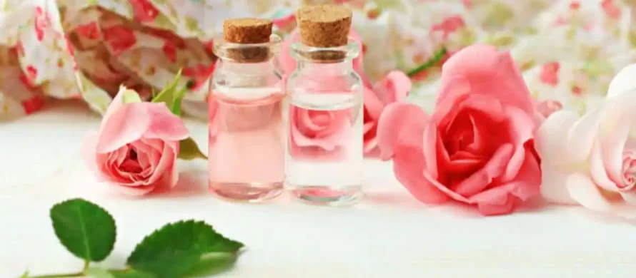 راهنمای استفاده از روغن گلیسیرین و گلاب برای بهبود پوست صورت