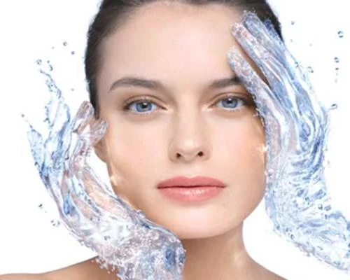 راهکارهای متنوع برای حفظ آبرسانی پوست صورت