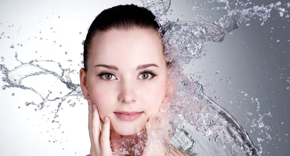 راهکارهای متنوع برای حفظ آبرسانی پوست صورت