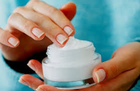 کدام کرم مرطوب کننده ایرانی بدون پارابن، بهترین انتخاب برای شماست؟