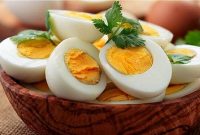 آیا مصرف زرده تخم‌ مرغ برای سلامتی مفید است؟