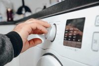 4 علت بوی سوختگی از ماشین لباسشویی
