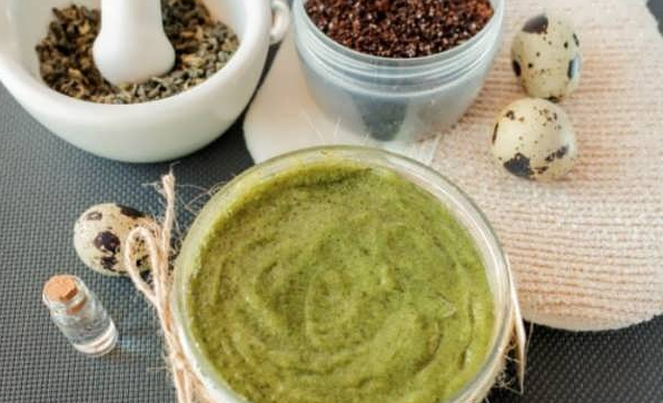 راهنمای گام به گام برای تهیه یک ضد چروک خانگی با مواد سالم و در دسترس