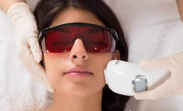 لیزر فول بادی و توتال بادی: کدام روش برای شما مناسبتر است؟ لیزر فول بادی و توتال بادی: کدام روش برای شما مناسبتر است؟