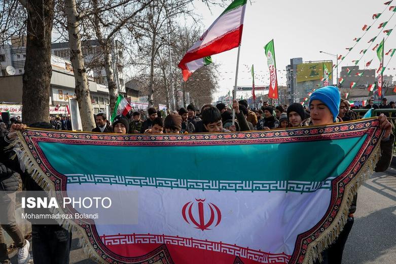 گزارش تصویری چهل و ششمین راهپیمایی ۲۲ بهمن در تهران (عکس) گزارش تصویری چهل و ششمین راهپیمایی ۲۲ بهمن در تهران (عکس)
