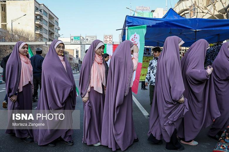 گزارش تصویری چهل و ششمین راهپیمایی ۲۲ بهمن در تهران (عکس) گزارش تصویری چهل و ششمین راهپیمایی ۲۲ بهمن در تهران (عکس)