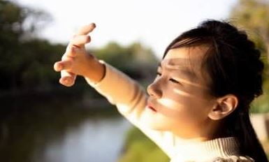 پشت پرده حساسیت چشم به نور؛ چه عواملی مؤثرند