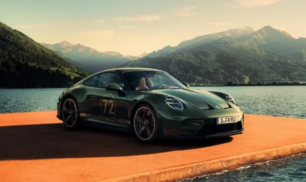 رونمایی پورشه از شاهکار جدید ۹۱۱ GT3: ادای احترام به فردیناند الکساندر پورشه با یک نسخه فوق محدود