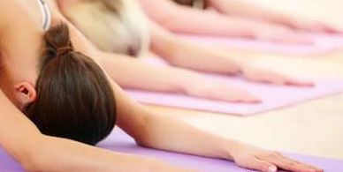 نرمش‌های گردن برای کاهش درد شانه و گردن