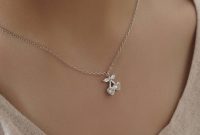 گردنبند نقره مینیمال؛ انتخابی که هیچ‌وقت از مد نمی‌افتد