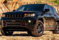 بازگشت قدرتمندانه جیپ گرند چروکی Trailhawk و Overland مدل ۲۰۲۷ با موتور جدید هوریکین ۴