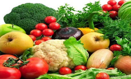 آیا باید از مصرف میوه و سبزیجات به دلیل شیوع انگل سایکلوسپورا خودداری کنیم؟ راهنمای کامل ایمنی مواد غذایی